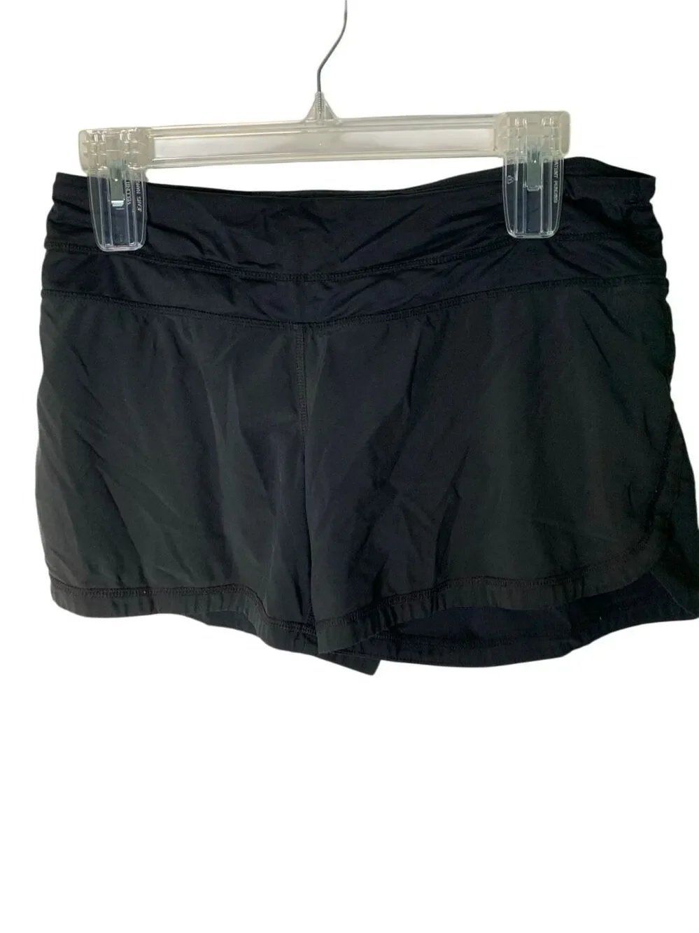 Lululemon shorts gym athletic black women's size 6